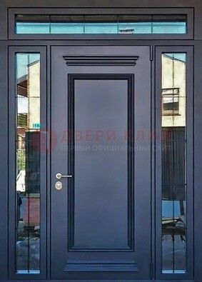 Черная металлическая дверь с фрамугой и филенкой ДФГ-19 в Челябинске