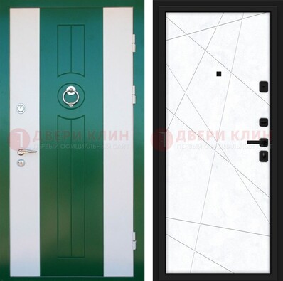 Зеленая железная дверь с панелями МДФ ДМ-369 в Челябинске