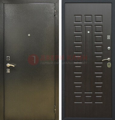 Темно-серая железная дверь с порошковым покрытием и МДФ Венге ДП-287 в Челябинске