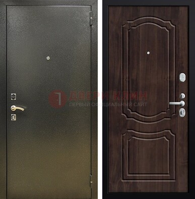 Темно-серая железная дверь с порошковым покрытием и коричневой МДФ ДП-288 в Челябинске