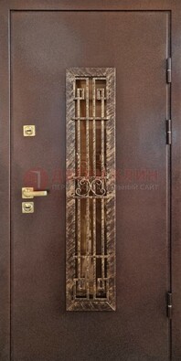 Металлическая дверь с порошковым напылением со стеклом и ковкой ДСК-110 в Челябинске