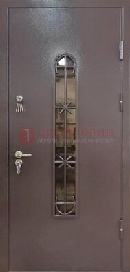 Металлическая дверь Порошок с небольшим стеклом и ковкой ДСК-282 в Челябинске