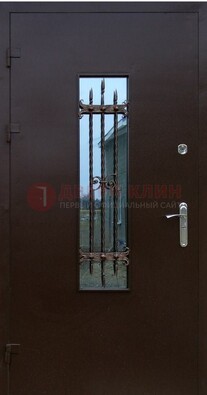 Надежная металлическая дверь со стеклом и ковкой ДСК-47 в Челябинске