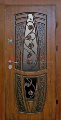Уличная стальная дверь с виноритом и светлой МДФ ДВТ-89 в Перми