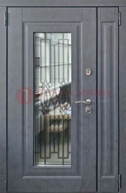 Серая стальная дверь Винорит со стеклом и ковкой ПЛ-29 в Челябинске